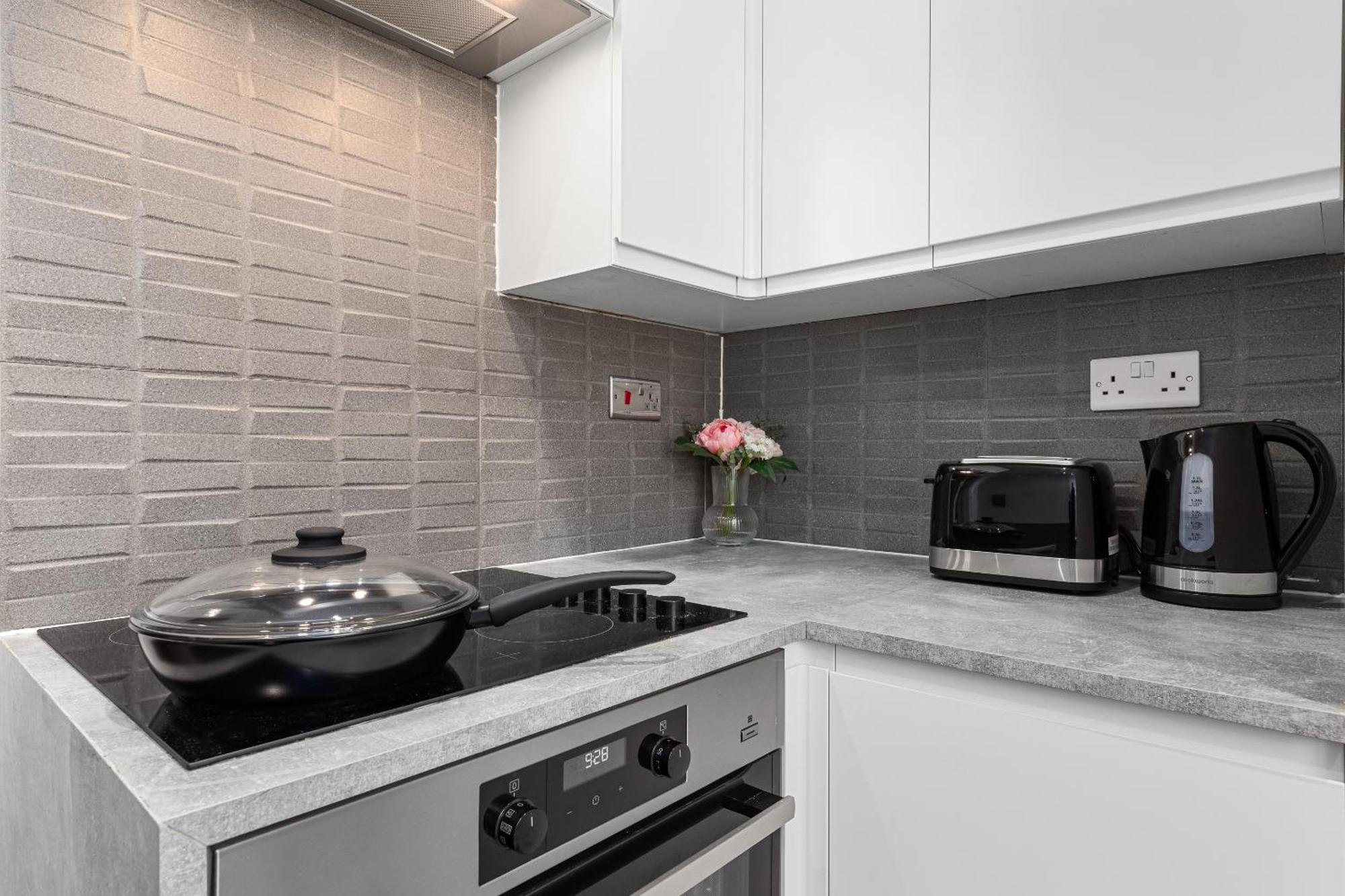 Central London Luxury, Relaxing Apartment! 2 Mins From Paddington Station! Buitenkant foto