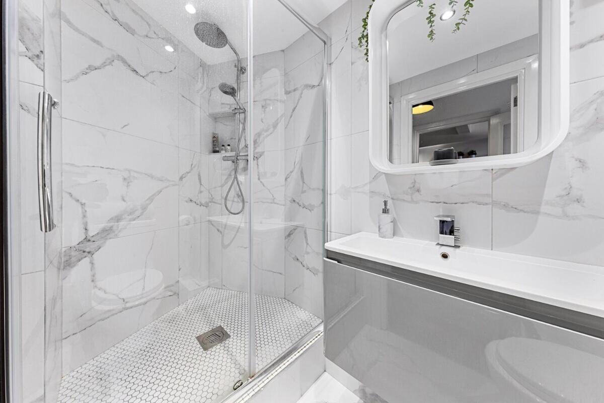 Central London Luxury, Relaxing Apartment! 2 Mins From Paddington Station! Kamer foto