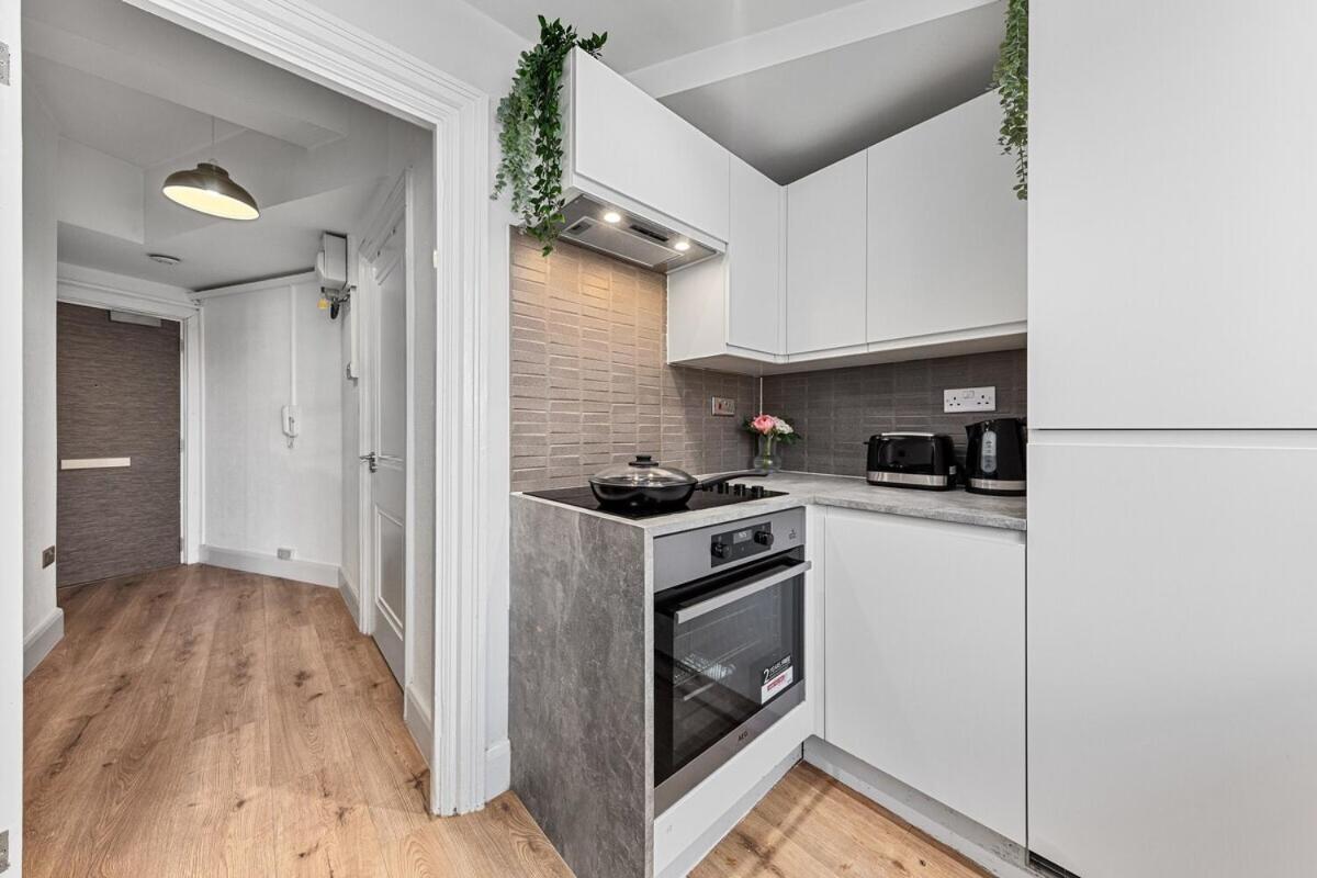 Central London Luxury, Relaxing Apartment! 2 Mins From Paddington Station! Kamer foto
